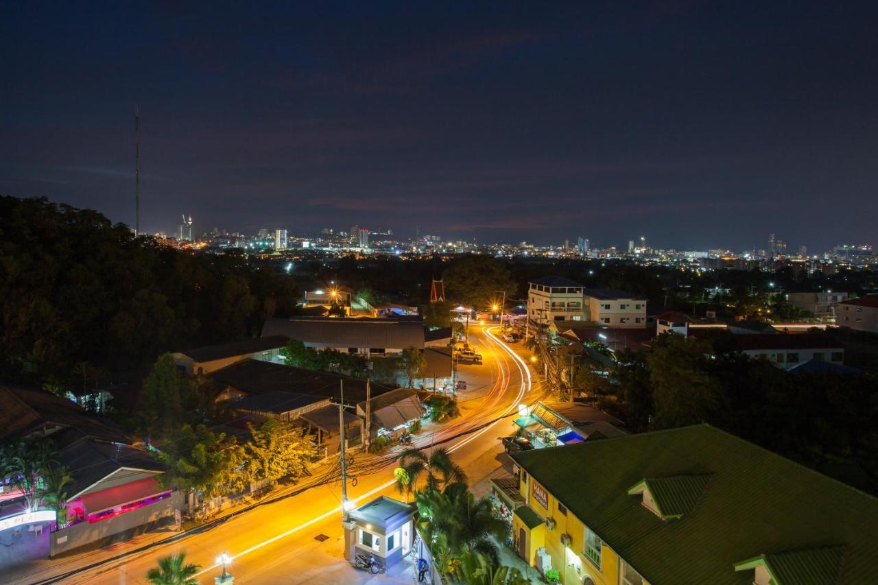 Готель Royal Grand Pattaya Nong Prue Екстер'єр фото